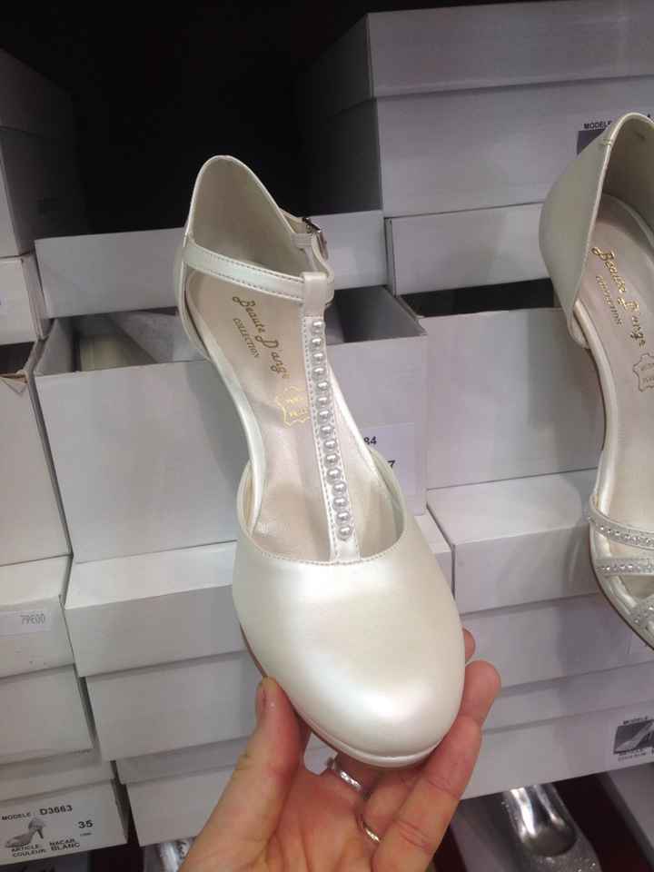 Montrez moi vos chaussures - 1