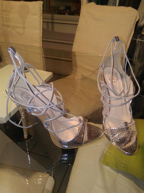 Montrez-moi vos chaussures de mariée ! - 1