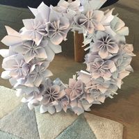  Couronne de fleurs en papier - 1