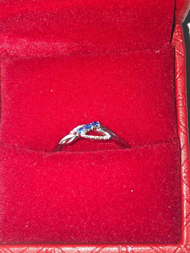Votre bague de fiançailles : pierre de couleur ou diamants ? - 1