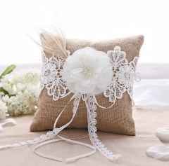 Coussin pour les alliances :