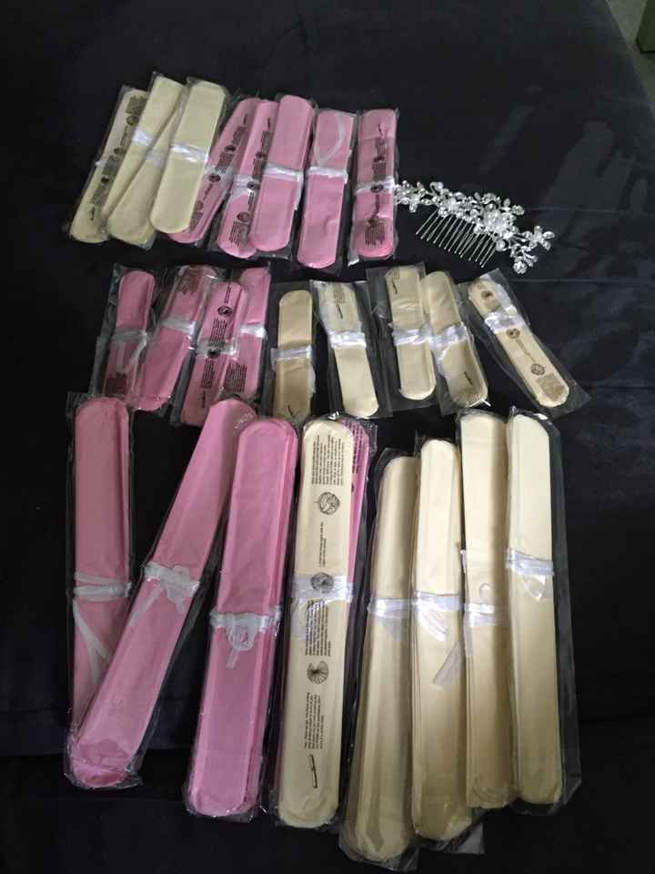 Youpiiiii colis ponpons et peigne cheveux - 4