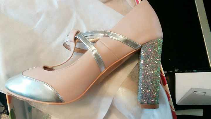 Et les chaussures - 1