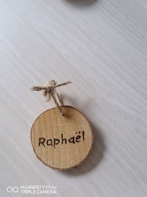 Porte prénom sur les tables 2