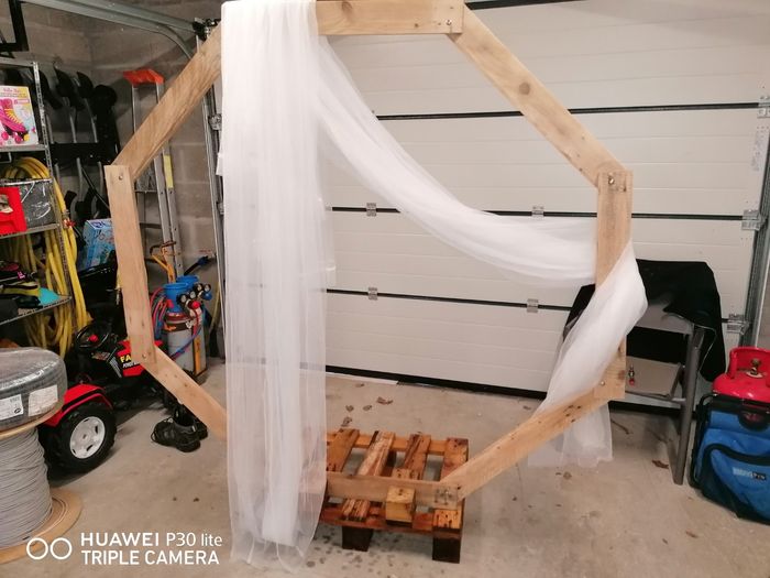 Cérémonie laïque : Arche / pergola fait maison 2