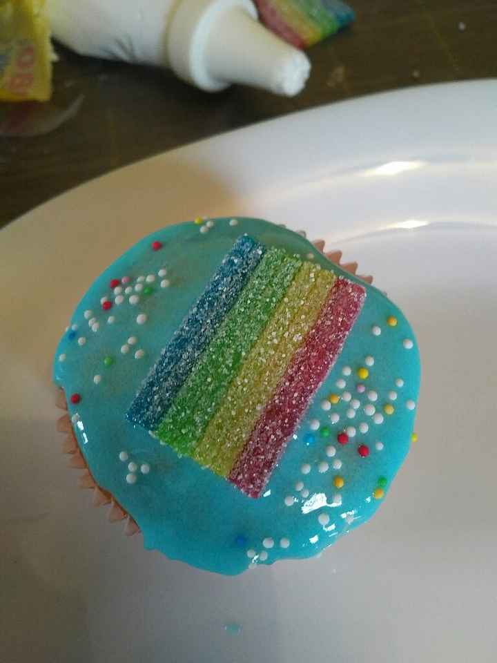 Atelier cupcakes licorne test pour le candy bar - 10
