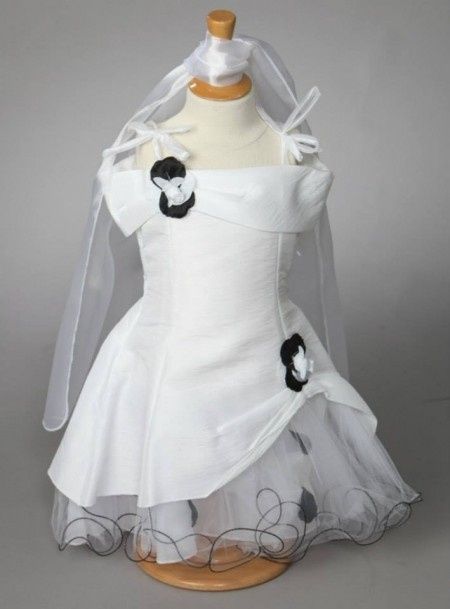 tenue de mes 4 petites filles d'honneur