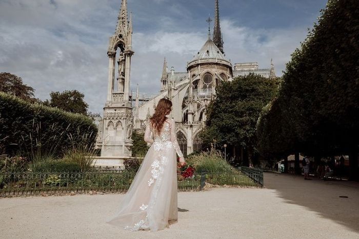 Photo de couple à Notre Dame de Paris - 2