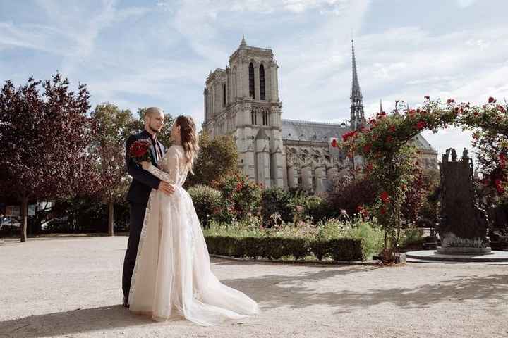 Photo de couple à Notre Dame de Paris - 3