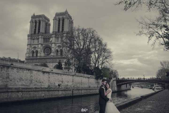 Photo de couple à Notre Dame de Paris - 9