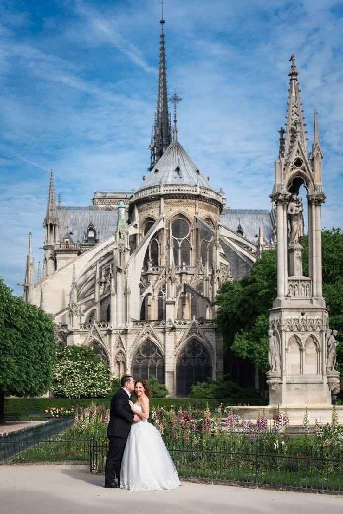 Photo de couple à Notre Dame de Paris - 13