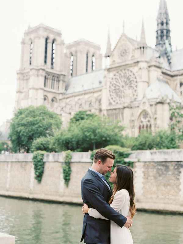 Photo de couple à Notre Dame de Paris - 14
