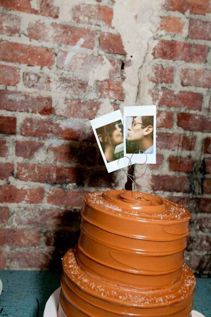 cake topper