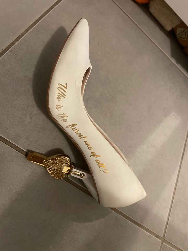 Chaussure transparente " plastique " - 1