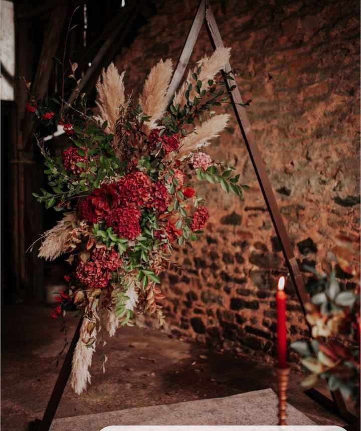 La couleur bordeau fait partie du thème champetre ? - 1