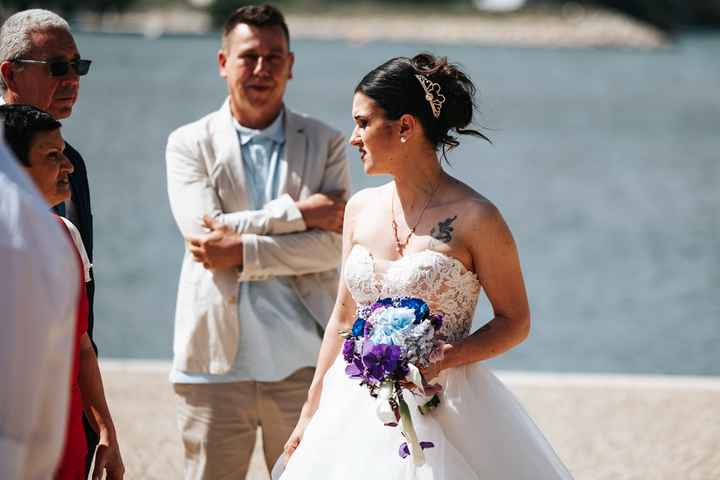 Robe et coiffure - 2