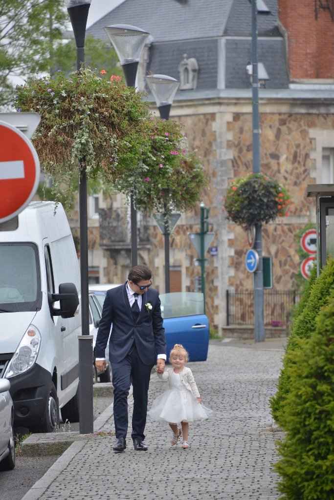Arrivée de mon frère avec la petite