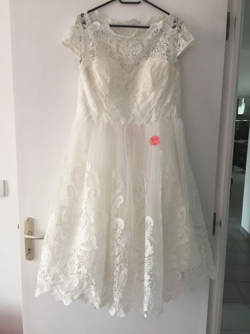 Ma robe du lendemain 👗 chichi london - 2