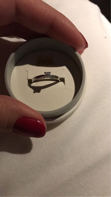 Et vous à quoi ressemble votre bague de fiançailles ? - 1