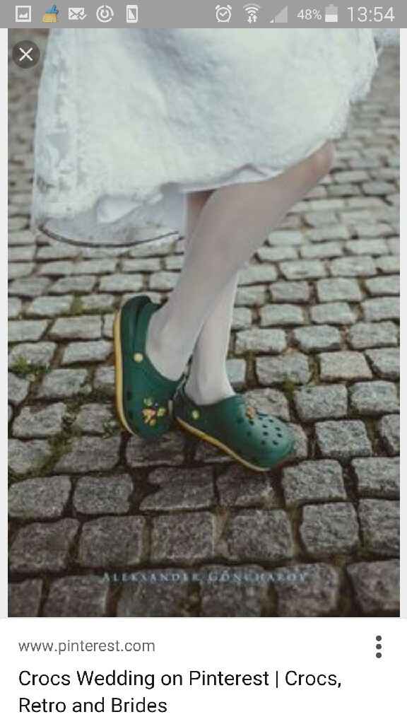 Des wedding crocs?  ? - 2