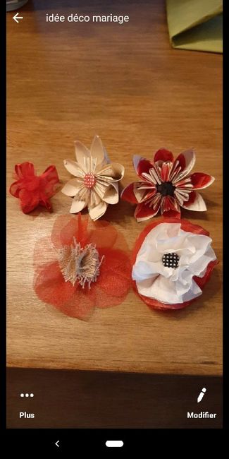 Petit extrait de mon bouquet de fleurs en tissus/papier ! 1