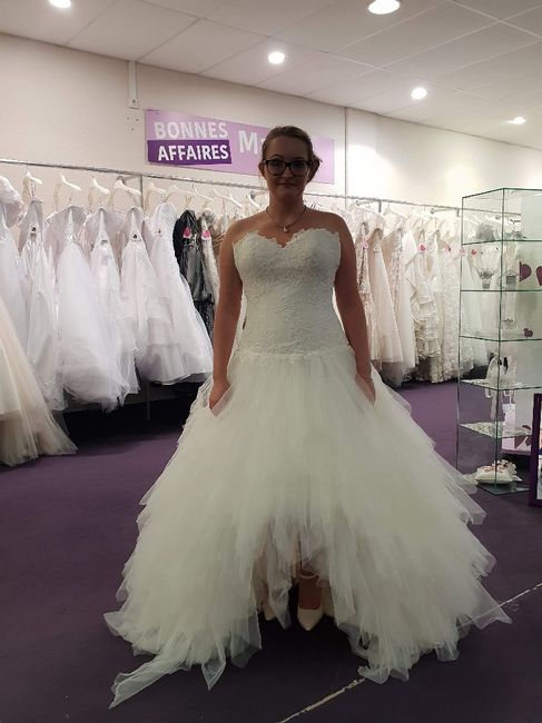Robe de mariée courte devant longue derrière - 2