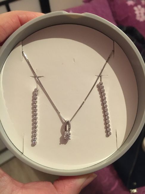 Montrez moi vos boucles d’oreilles 10