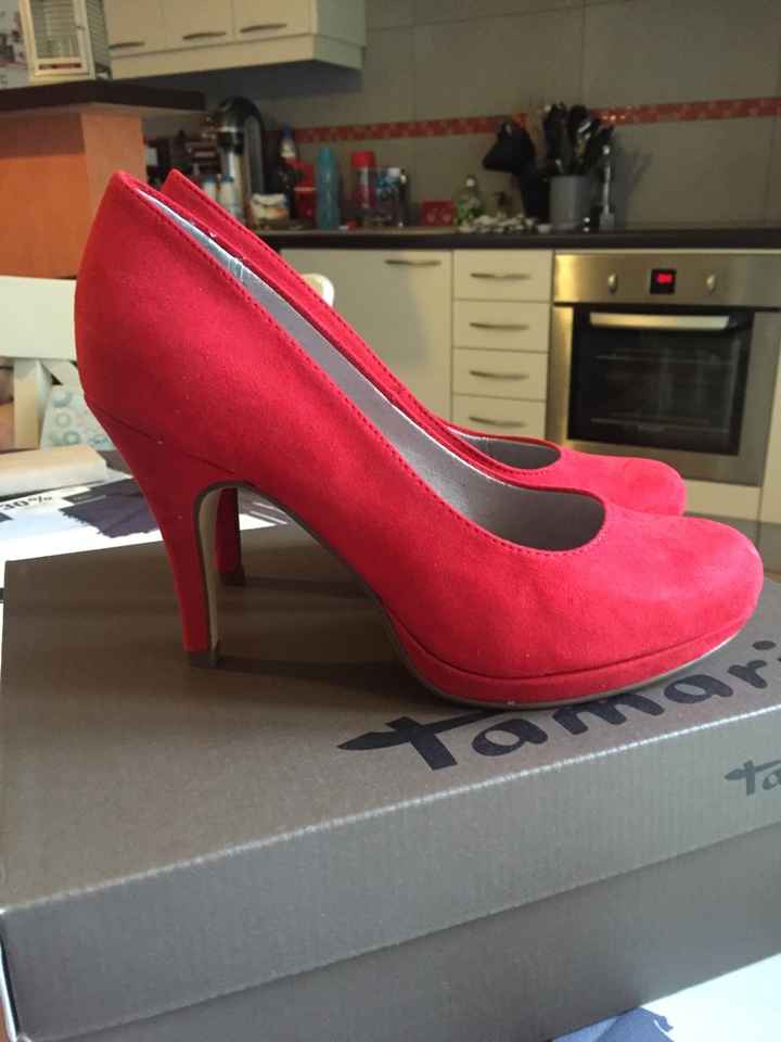 Chaussure rouge - 1