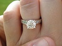 Bague fiançailles & alliance: zirconium ou diamant ? - 1