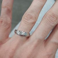 Ta bague de fiançailles sur le Pinterest de Mariages.net ça t'intéresse ? ❤️ - 1