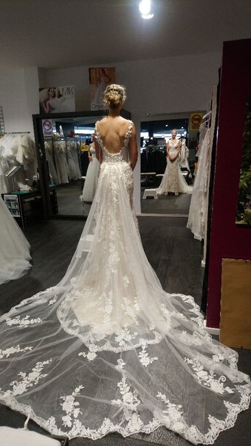 La Robe  👰 1