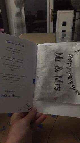 Livrets de messe finis ! et ventouse deco voiture fixées - 2