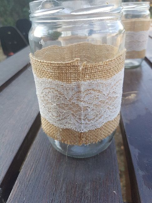 Réalisation pot de fleurs avec bocaux en verre, jute et dentelle - 4