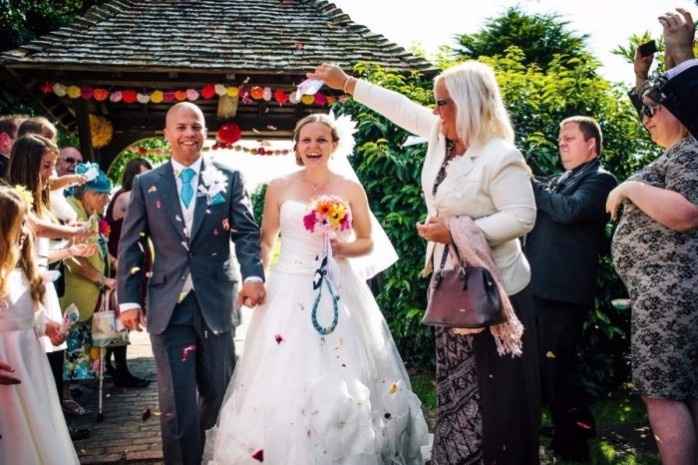 Aprés 8 mois de DIY... Les mariés ! 