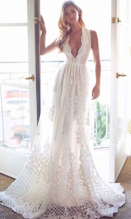 Robe féérique en v