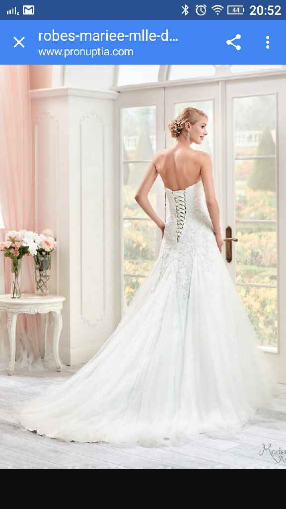 Fameuse robe blanche - 1