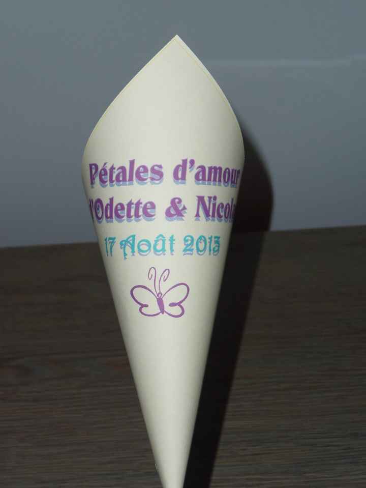 Cornet de pétales pour la sortie de l'église (recto)