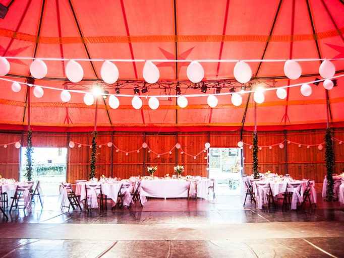 interieur grand chapiteau