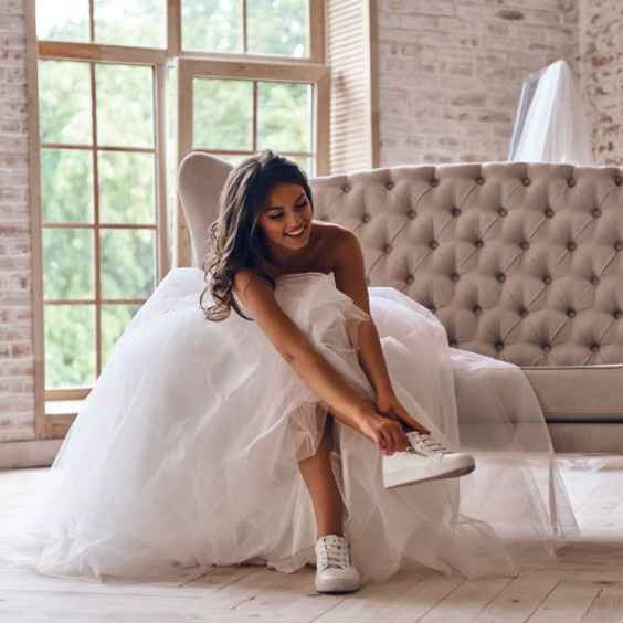 basket blanches ( je pense que moi ce sera ça)