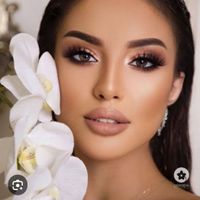 Recherche désespérément une maquilleuse coiffeuse sur Mons en Belgique - 1