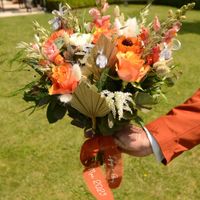 Bouquet de fleurs : Avec ou sans ruban ? 💐 - 1