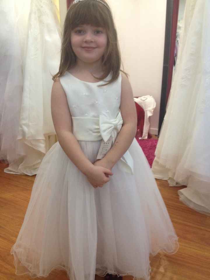 J'ai trouvé la robe de notre fille - 1
