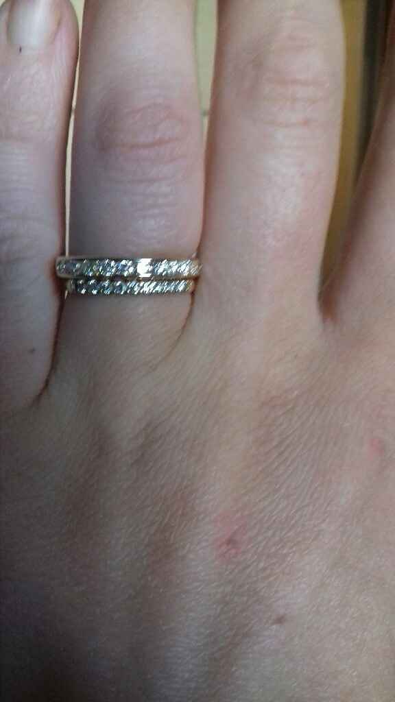 Bague de fiançailles et alliances associées - 1