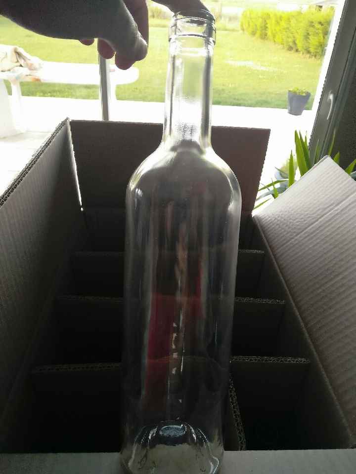 Bouteilles de vin vides - 3