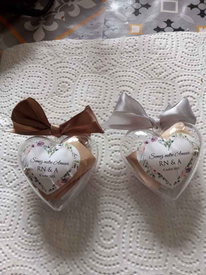 🎉 Accessoires extras à offrir à tes invités le jour J ? - 1