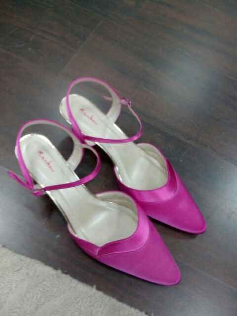 A vos chaussures !! Montrez-moi, vos jolis souliers - 1