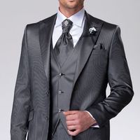 Si seulement mon chéri pouvait choisir ce costume...