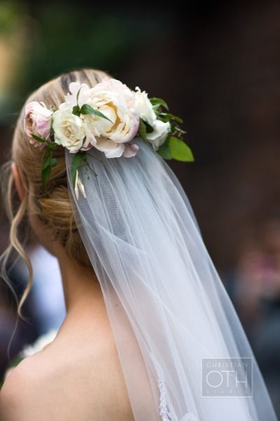 Couronne de fleurs et voile - 2