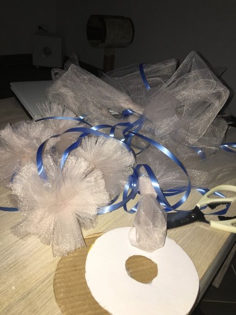 Merci les filles - pompons - 1