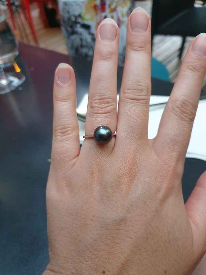 Tu sais où ta moitié a acheté ta bague de fiançailles ? 💍 - 1